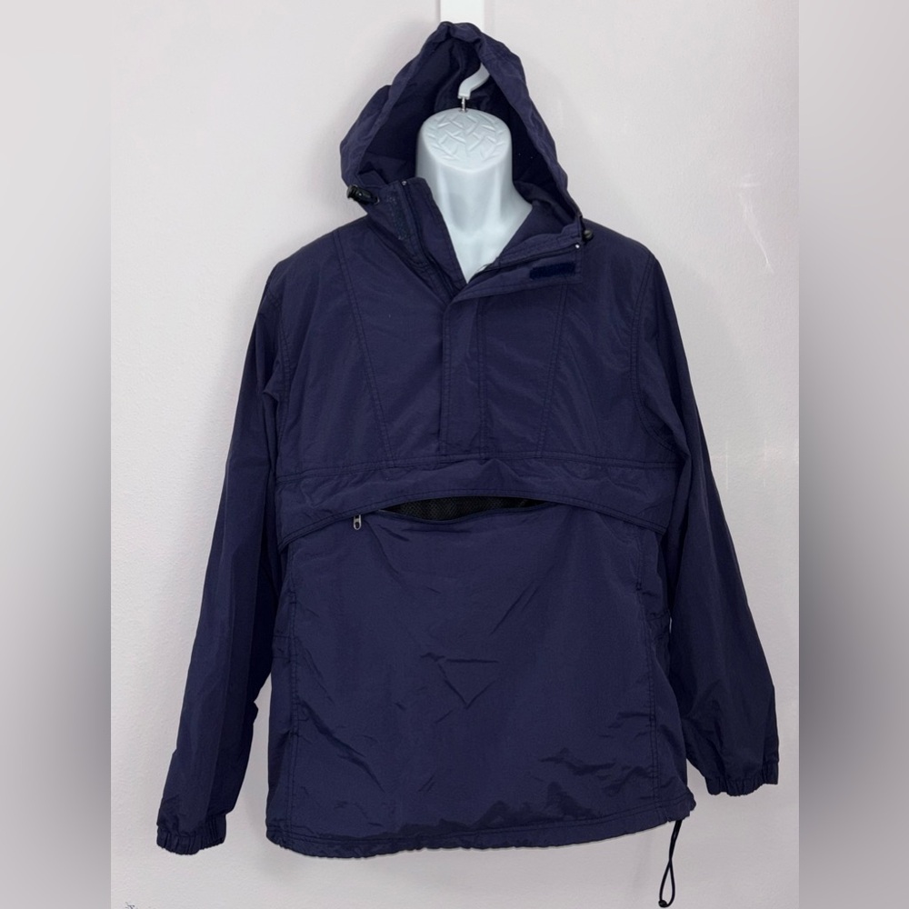 AGAINST THE ELEMENTS Men’s Navy Blue Long Sleeve Hooded Windbreaker Size M
